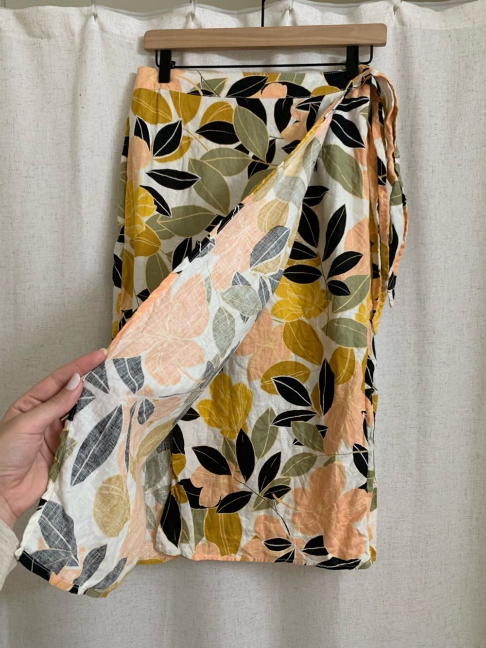 Rachel Zoe 100% Linen Leaf Print Wrap Skirt Yellow Peach Black Midi Small - Picture 4 of 7